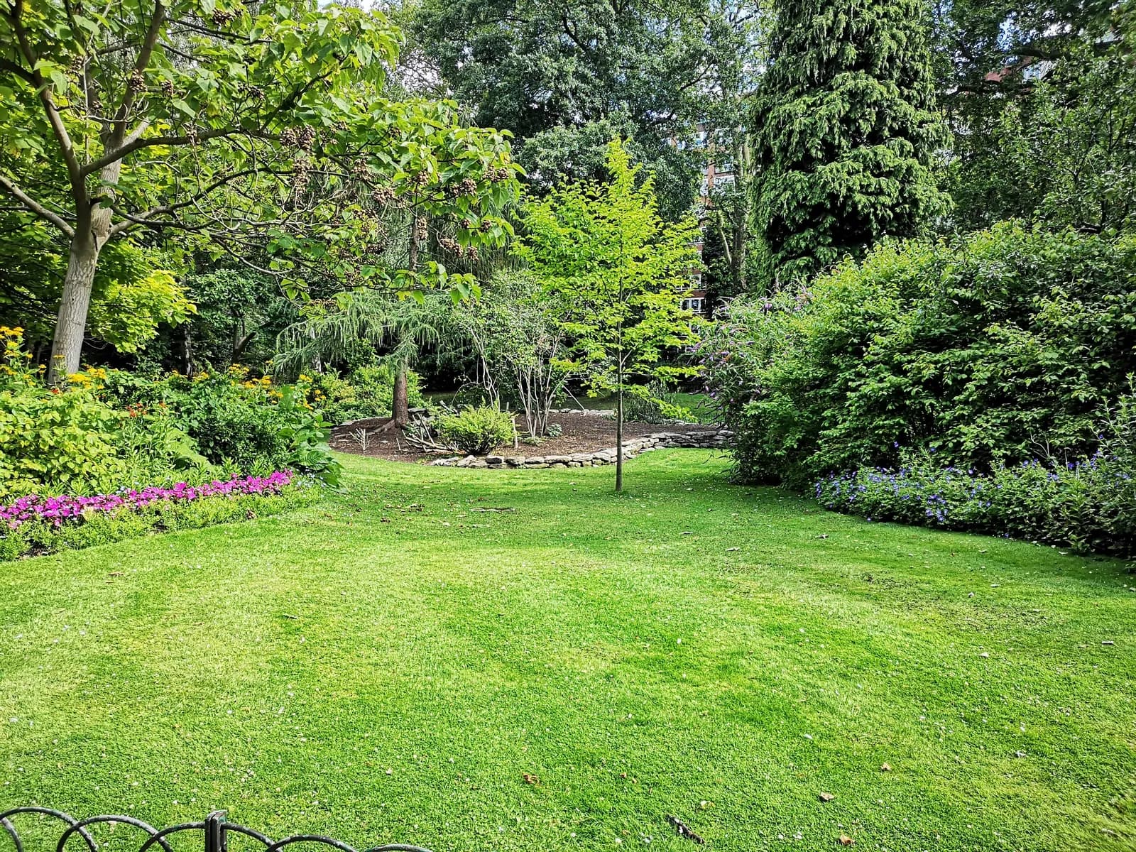 Sample garden redesign made with the AI models behind RivAI, before