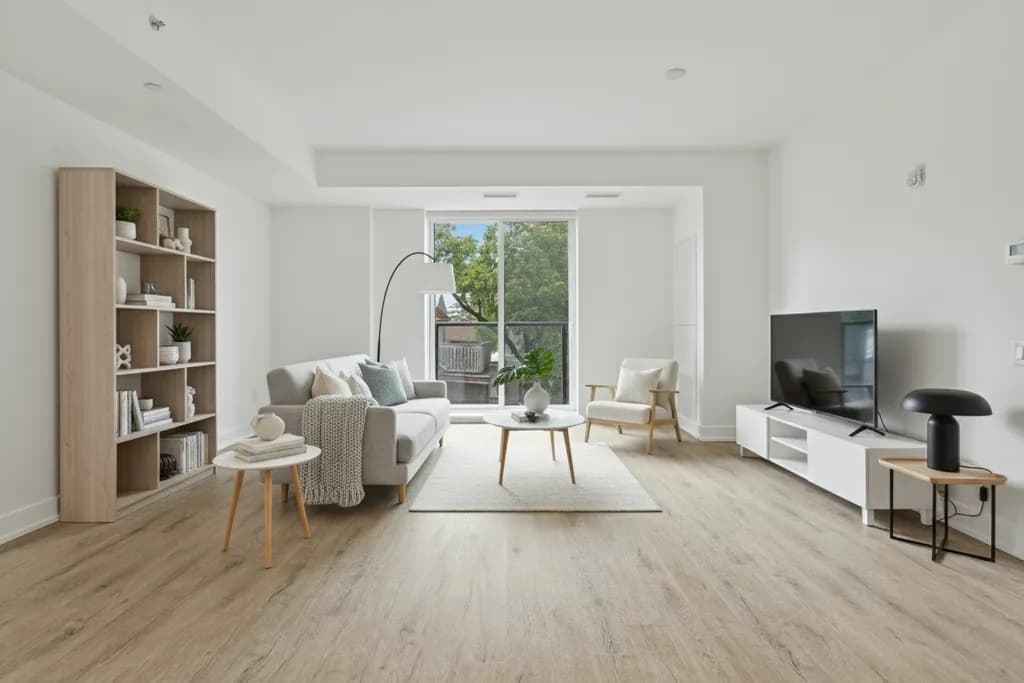 Bright, calm, pale wood